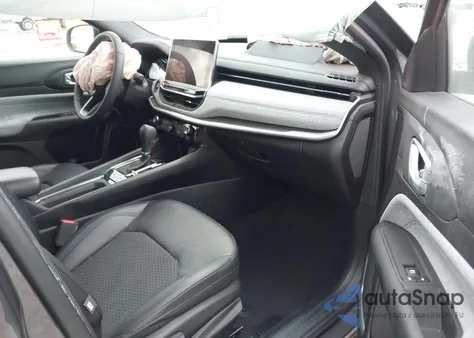 2024 Jeep Compass Latitude 4X4 из США, поврежденный, VIN 3C4NJDBNXRT121282